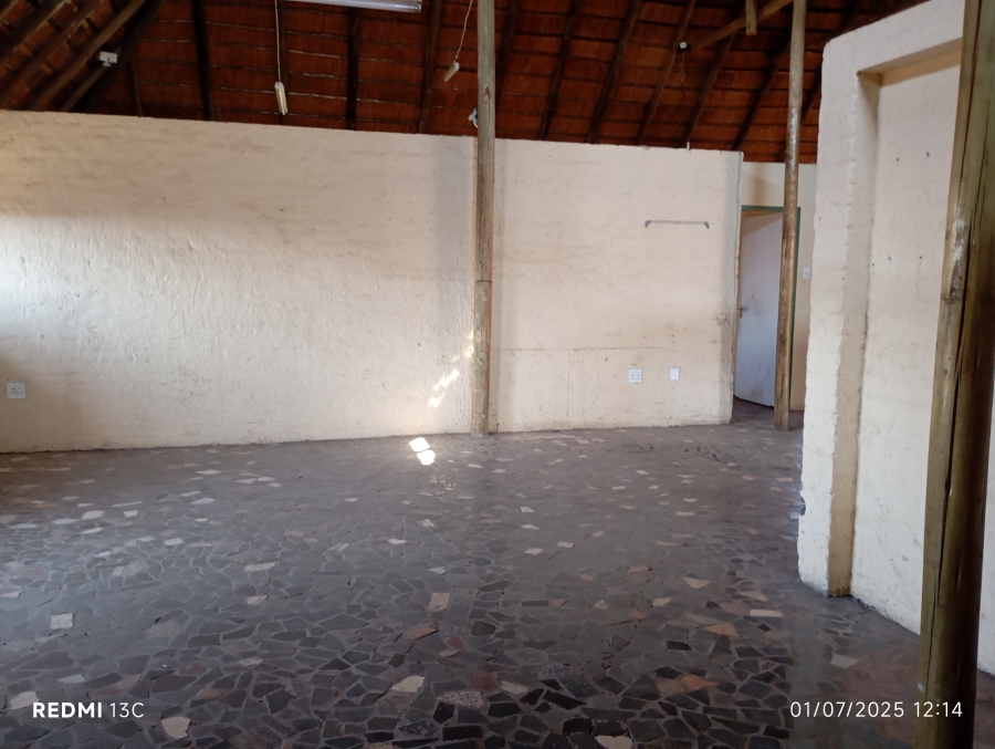 To Let 4 Bedroom Property for Rent in Chloorkop Gauteng