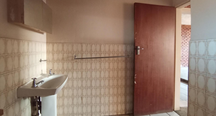 1 Bedroom Property for Sale in Pretoria West Gauteng