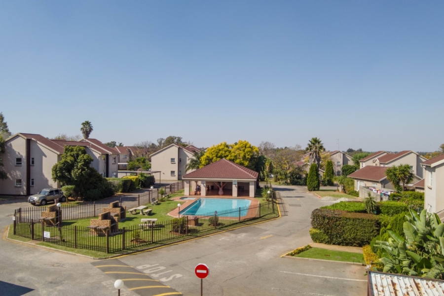 2 Bedroom Property for Sale in Pomona Gauteng