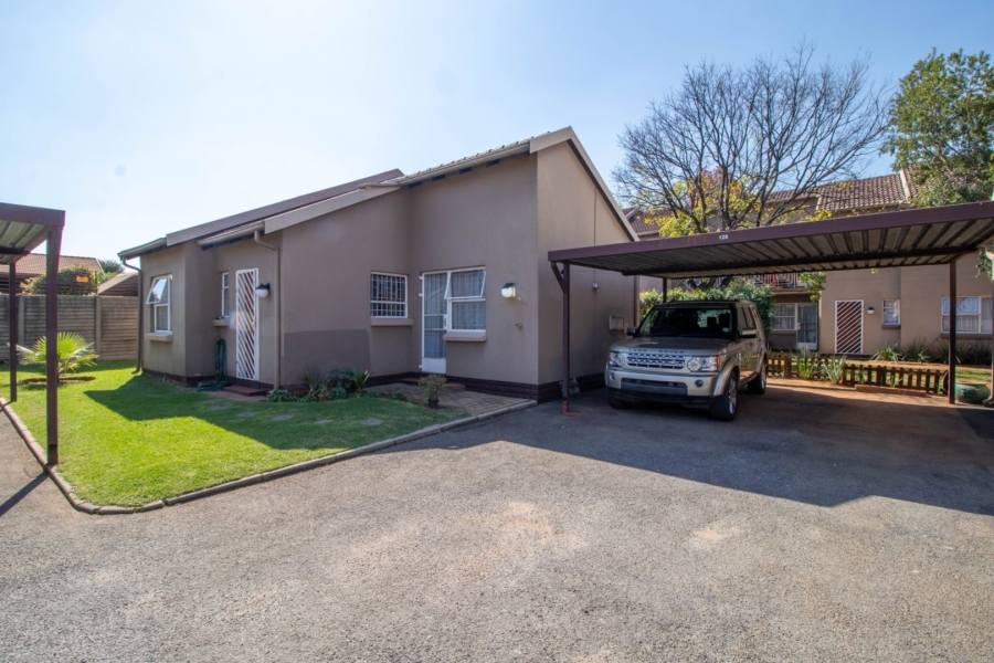 2 Bedroom Property for Sale in Pomona Gauteng