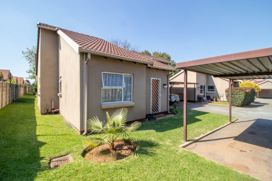 2 Bedroom Property for Sale in Pomona Gauteng