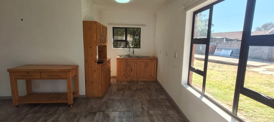 To Let 2 Bedroom Property for Rent in Riversdale Gauteng
