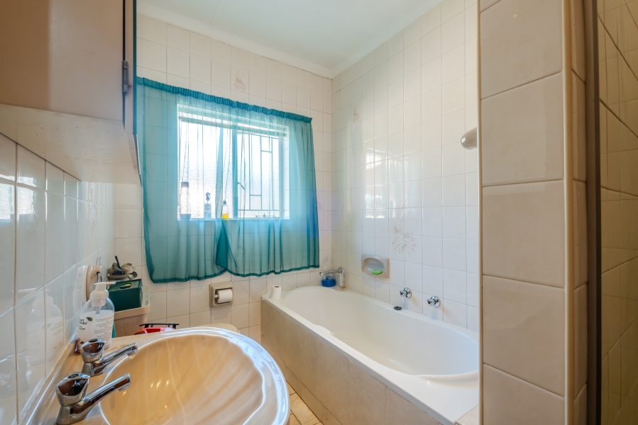 7 Bedroom Property for Sale in Lynnwood Ridge Gauteng