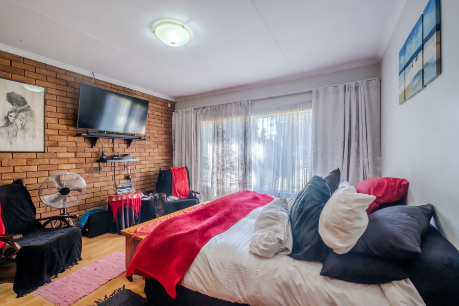 7 Bedroom Property for Sale in Lynnwood Ridge Gauteng