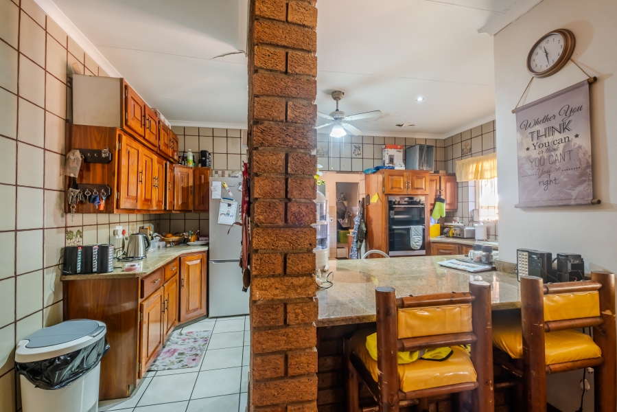 7 Bedroom Property for Sale in Lynnwood Ridge Gauteng