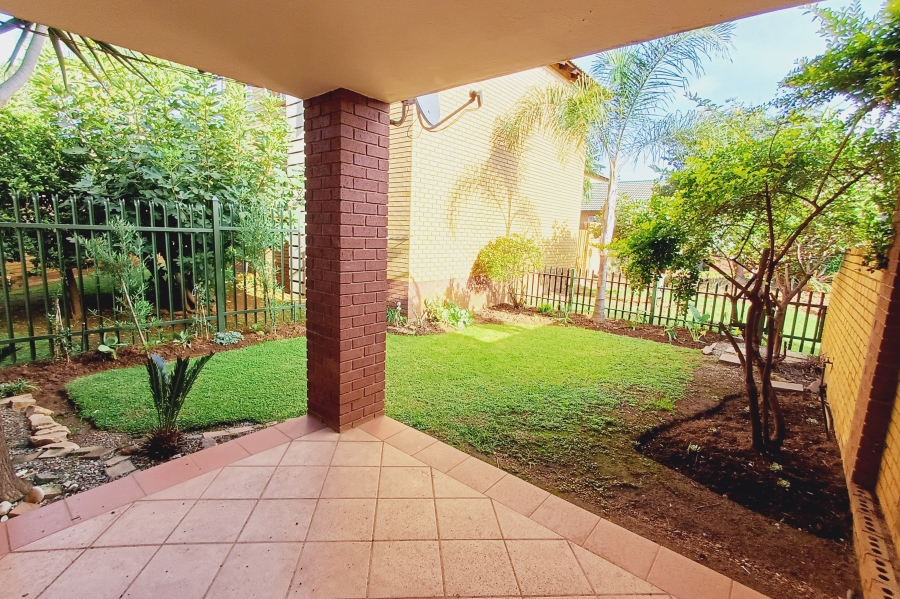 To Let 2 Bedroom Property for Rent in Moreleta Park Gauteng