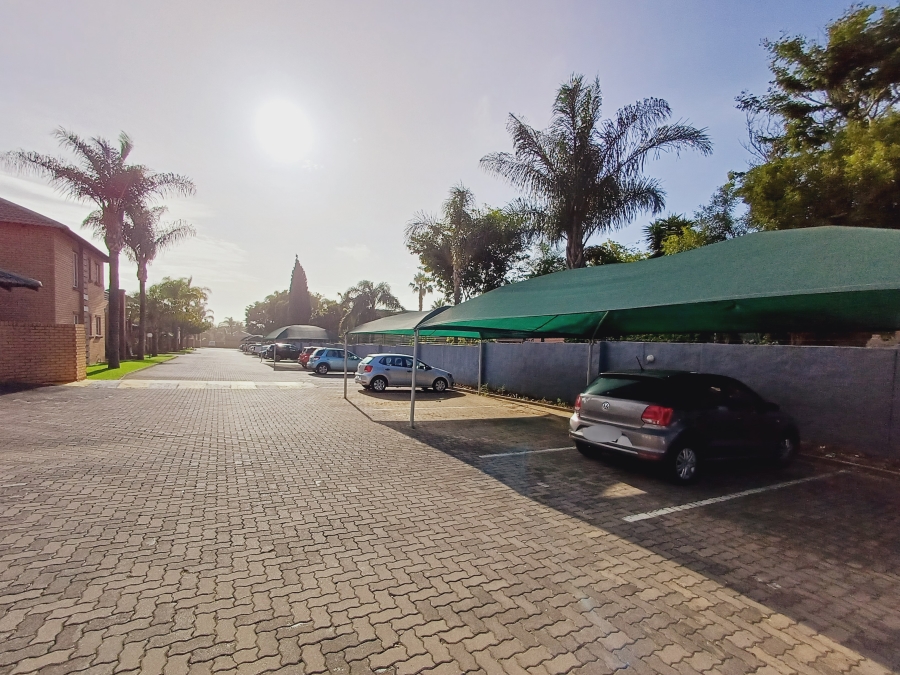 To Let 2 Bedroom Property for Rent in Moreleta Park Gauteng