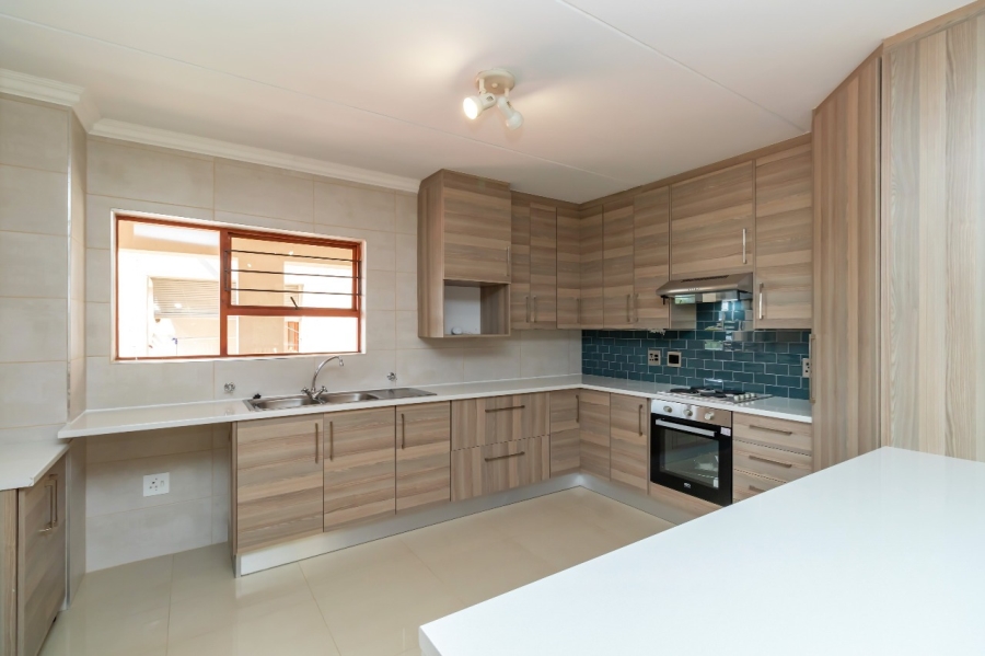 To Let 2 Bedroom Property for Rent in Rivonia Gauteng