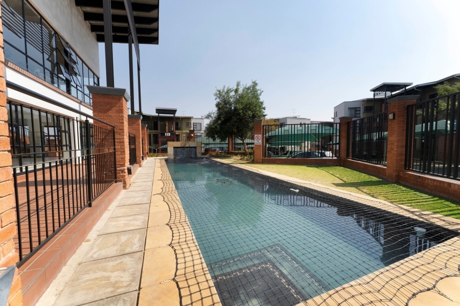 2 Bedroom Property for Sale in Douglasdale Gauteng