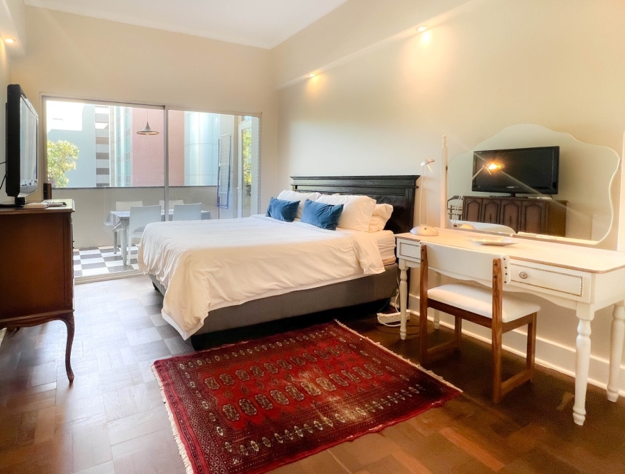 To Let 2 Bedroom Property for Rent in Rosebank Gauteng