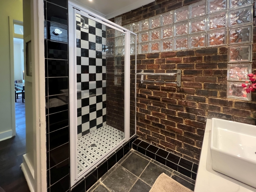 To Let 2 Bedroom Property for Rent in Rosebank Gauteng