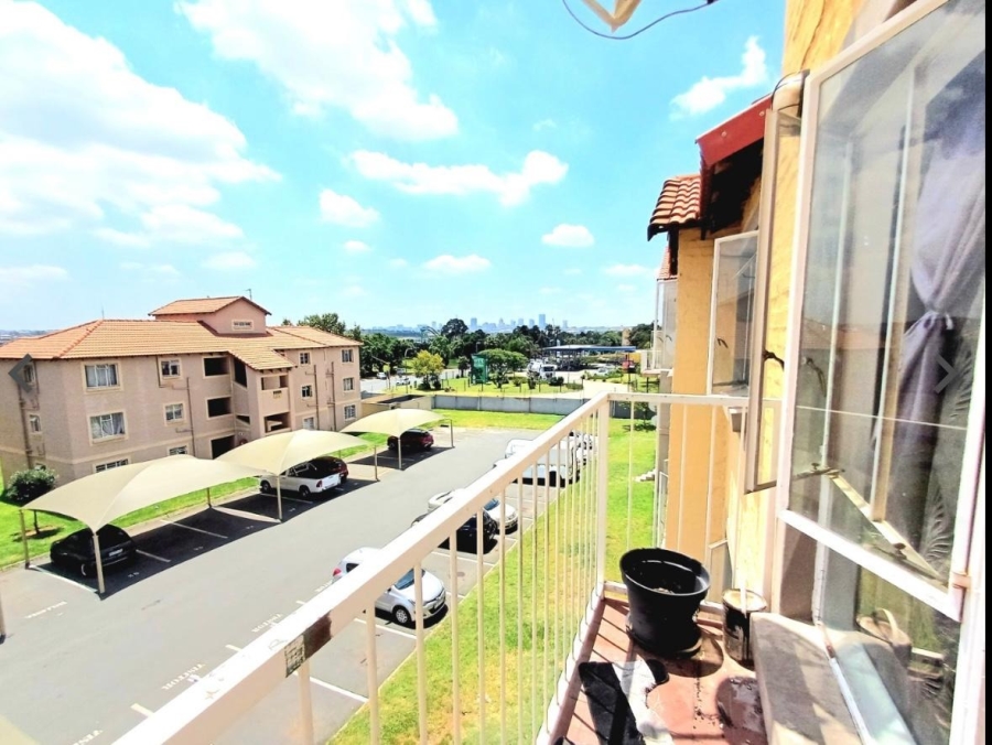 3 Bedroom Property for Sale in Ormonde Gauteng