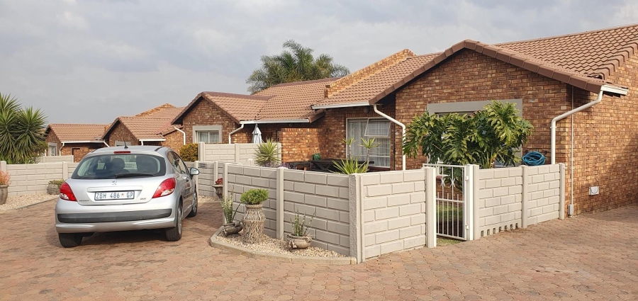 To Let 3 Bedroom Property for Rent in Meyersdal Gauteng