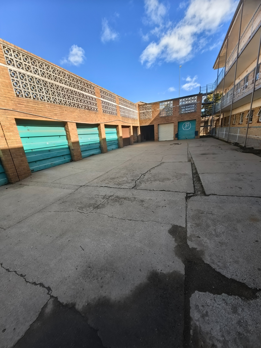 2 Bedroom Property for Sale in Vanderbijlpark CW 3 Gauteng