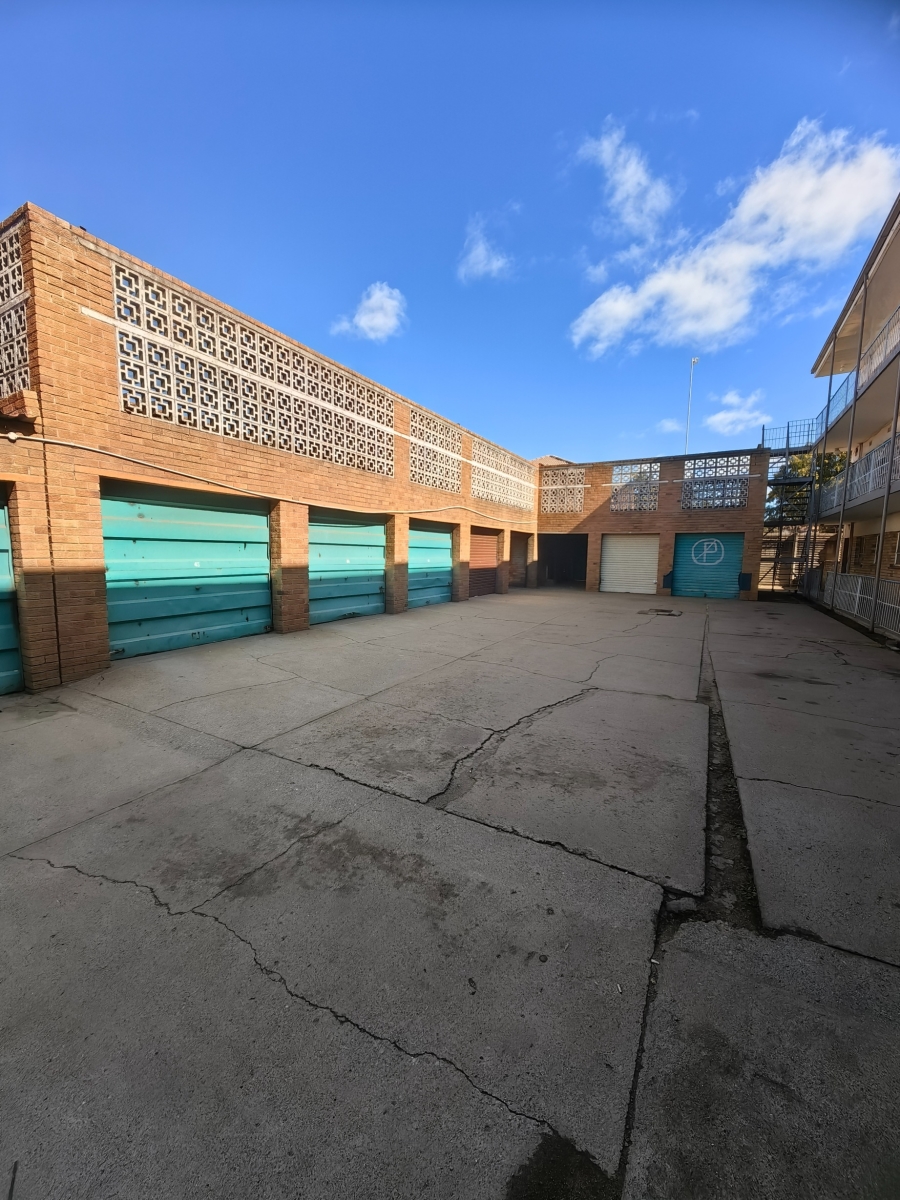 2 Bedroom Property for Sale in Vanderbijlpark CW 3 Gauteng