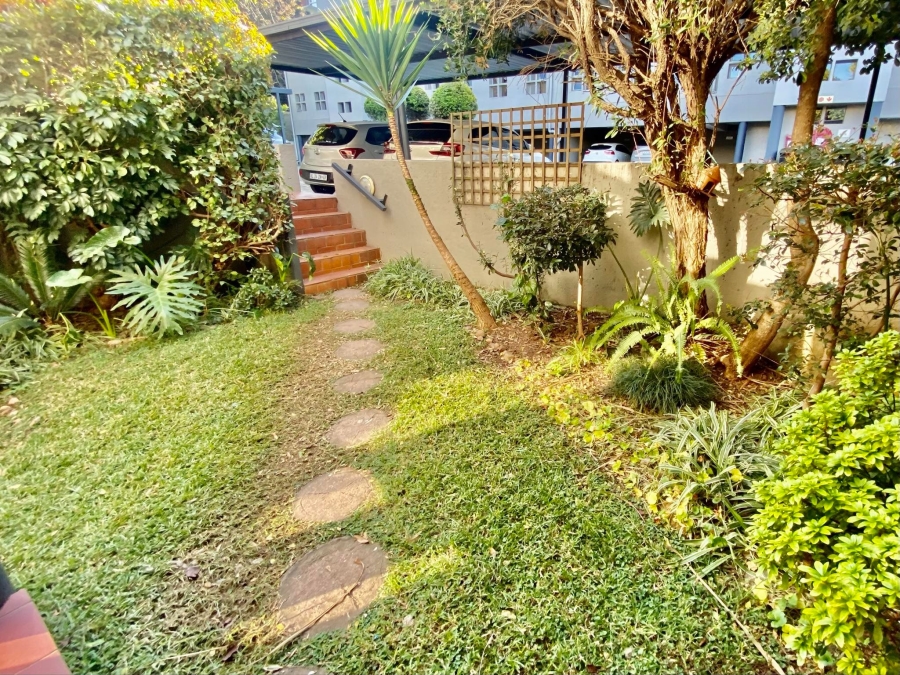 To Let 2 Bedroom Property for Rent in Atholl Gauteng