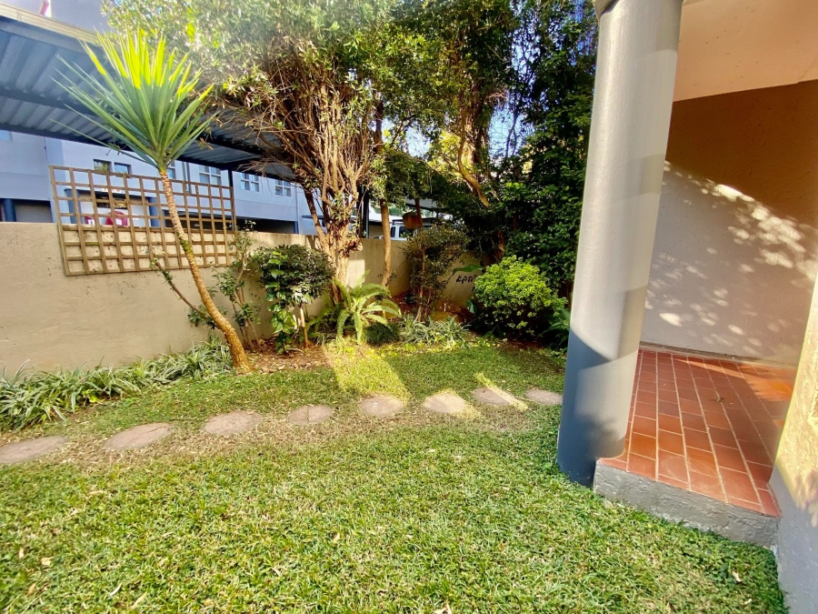 To Let 2 Bedroom Property for Rent in Atholl Gauteng