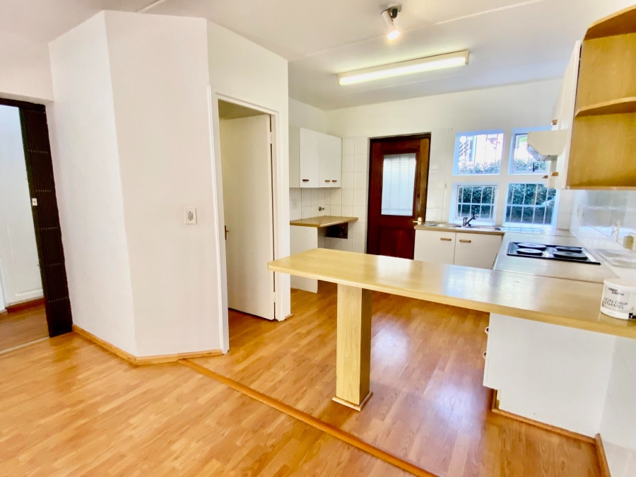 To Let 2 Bedroom Property for Rent in Atholl Gauteng