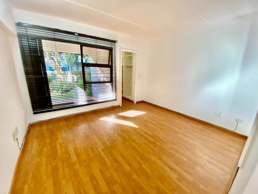 To Let 2 Bedroom Property for Rent in Atholl Gauteng