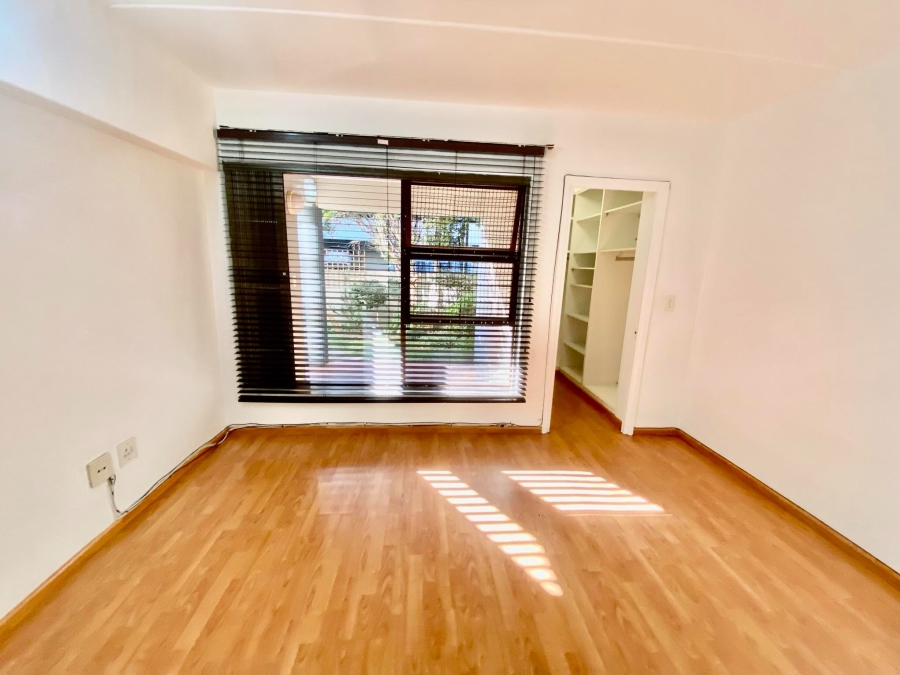 To Let 2 Bedroom Property for Rent in Atholl Gauteng