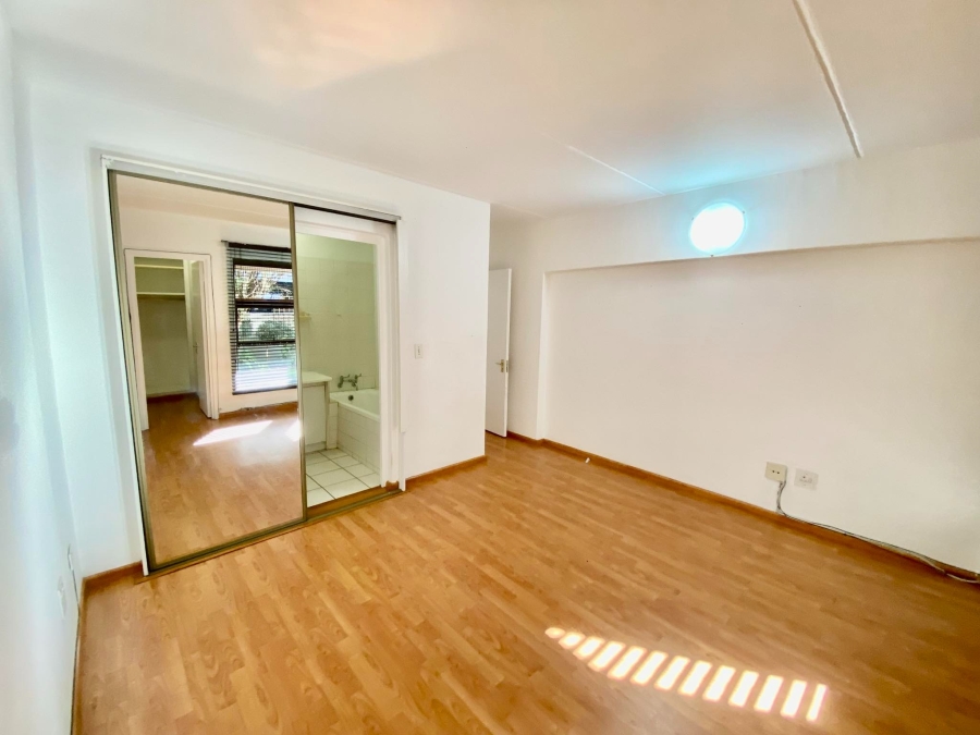 To Let 2 Bedroom Property for Rent in Atholl Gauteng