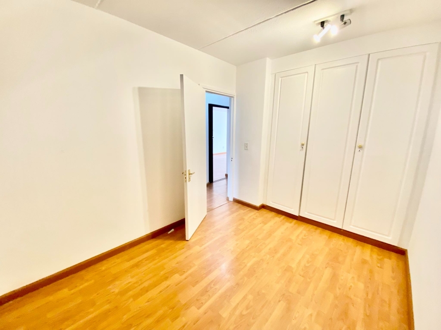 To Let 2 Bedroom Property for Rent in Atholl Gauteng