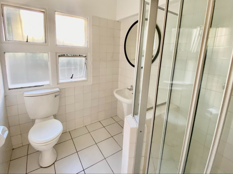 To Let 2 Bedroom Property for Rent in Atholl Gauteng