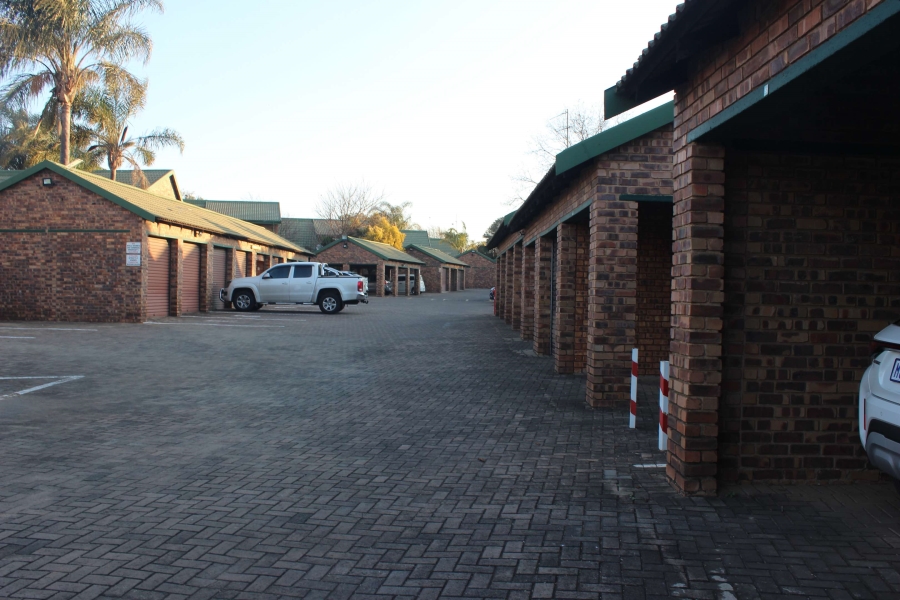 3 Bedroom Property for Sale in Glen Marais Gauteng
