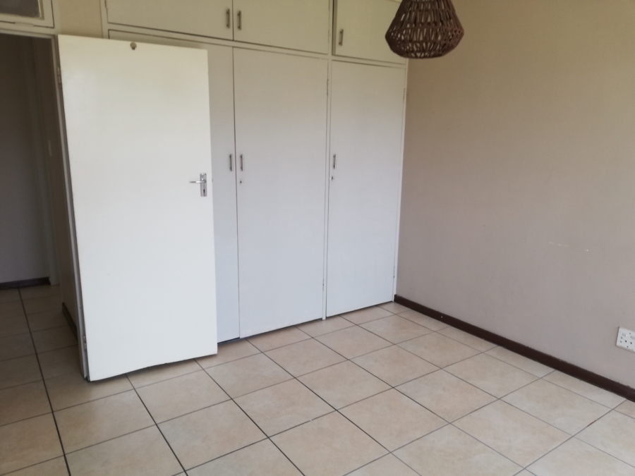 To Let 2 Bedroom Property for Rent in Horizon View Gauteng