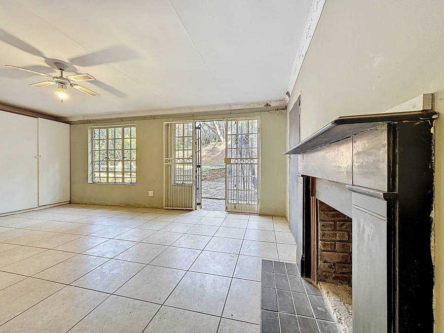 6 Bedroom Property for Sale in Shere Gauteng