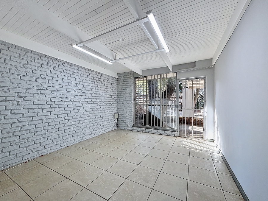 6 Bedroom Property for Sale in Shere Gauteng