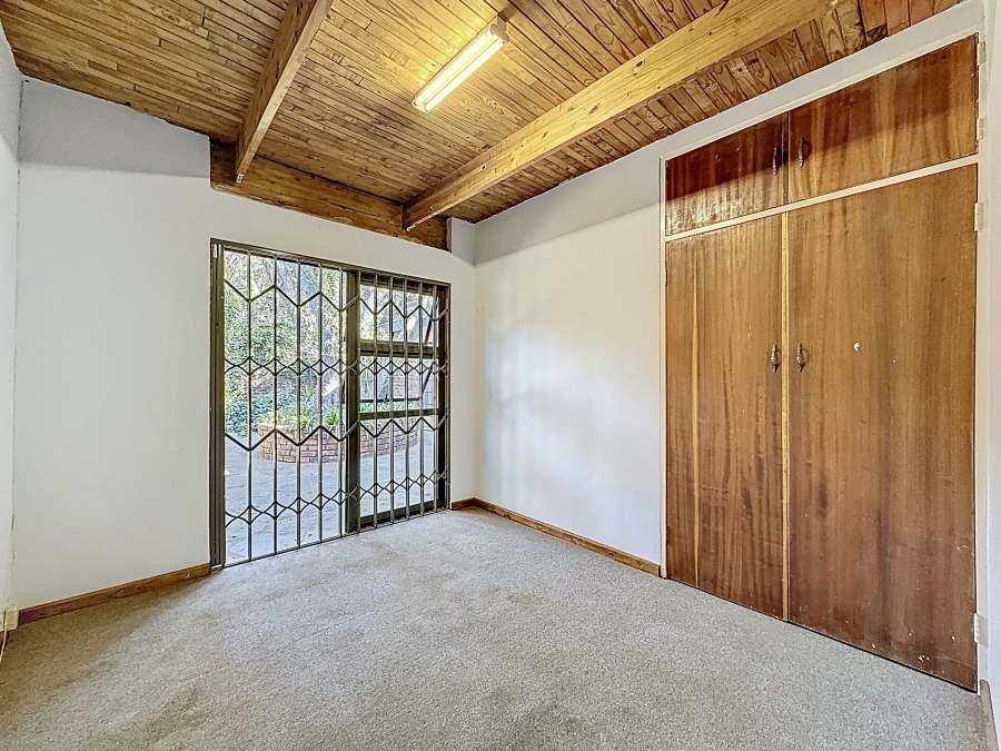 6 Bedroom Property for Sale in Shere Gauteng
