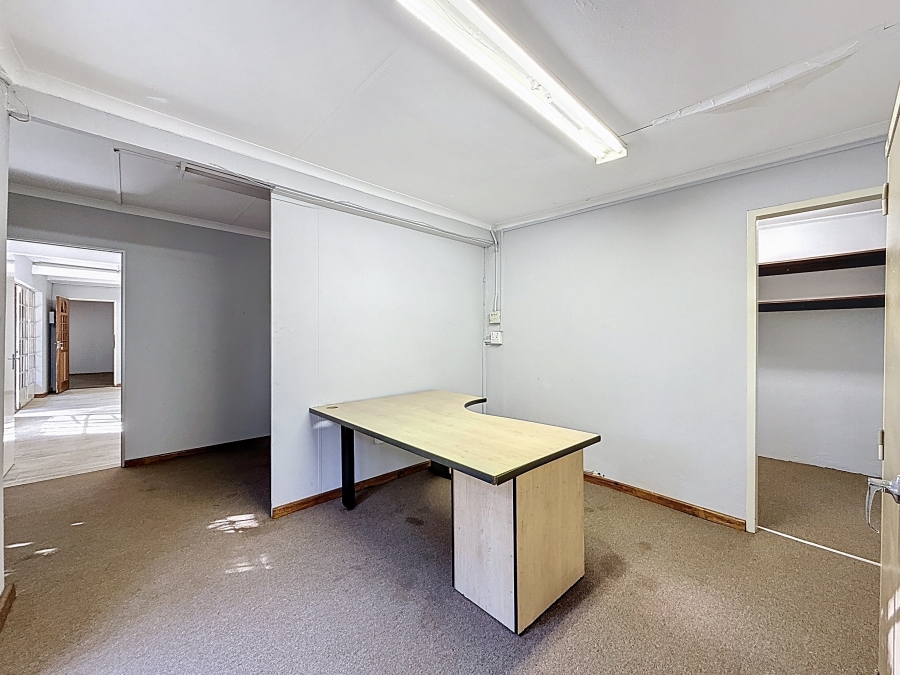 6 Bedroom Property for Sale in Shere Gauteng