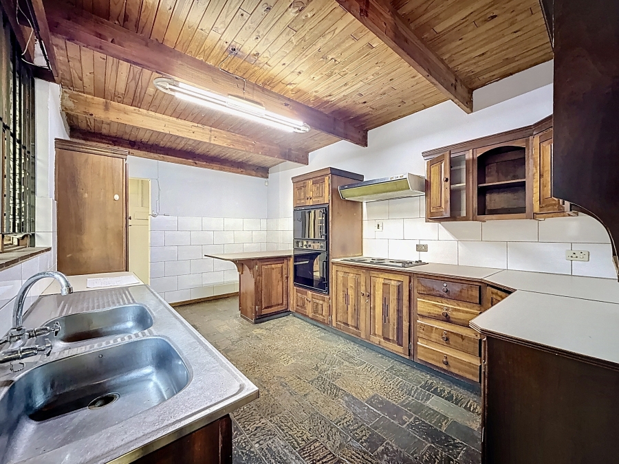 6 Bedroom Property for Sale in Shere Gauteng