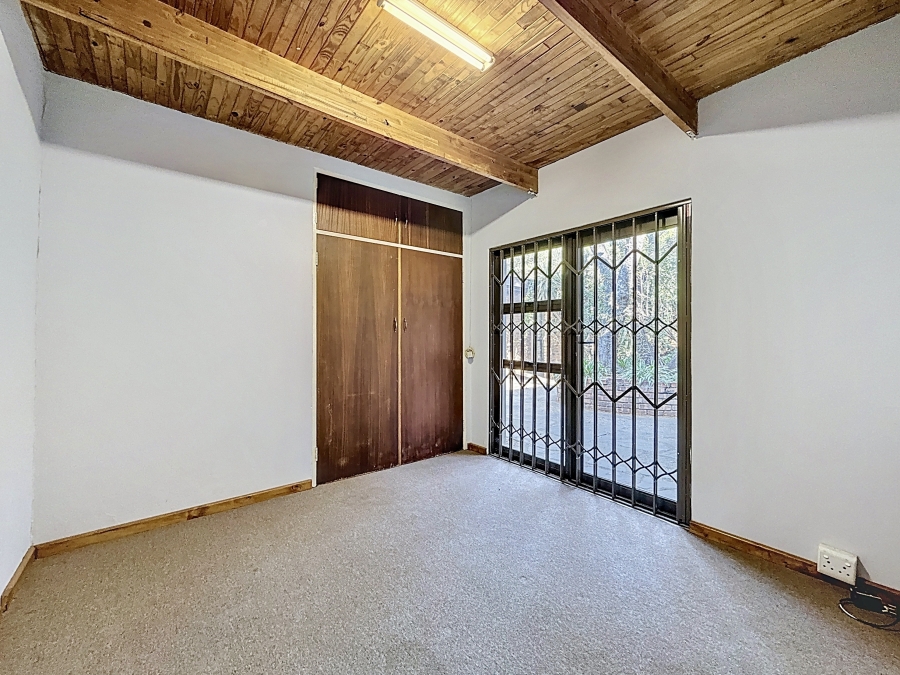 6 Bedroom Property for Sale in Shere Gauteng