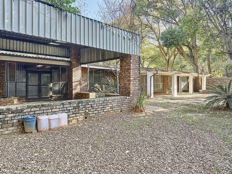6 Bedroom Property for Sale in Shere Gauteng