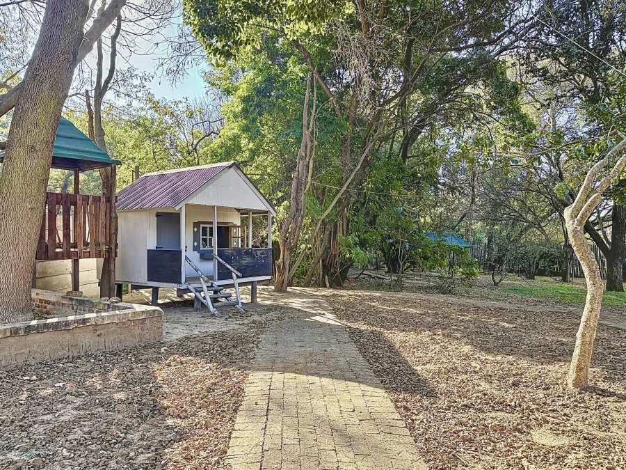 6 Bedroom Property for Sale in Shere Gauteng