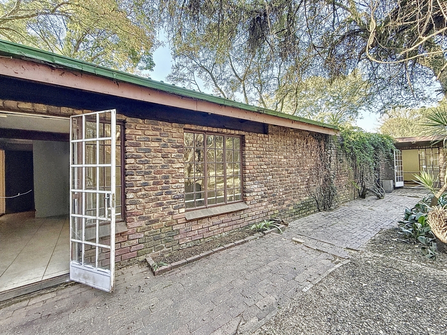 6 Bedroom Property for Sale in Shere Gauteng