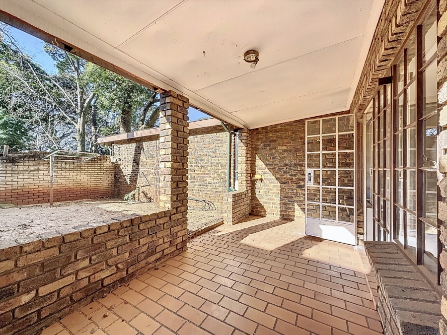 6 Bedroom Property for Sale in Shere Gauteng