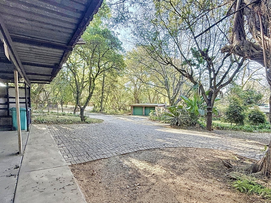 6 Bedroom Property for Sale in Shere Gauteng