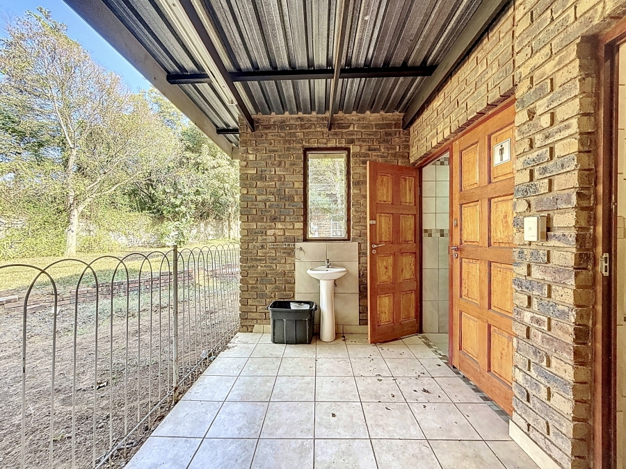 6 Bedroom Property for Sale in Shere Gauteng