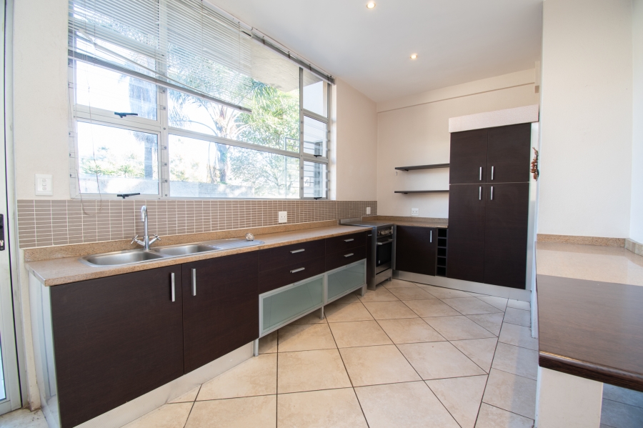 8 Bedroom Property for Sale in Melville Gauteng