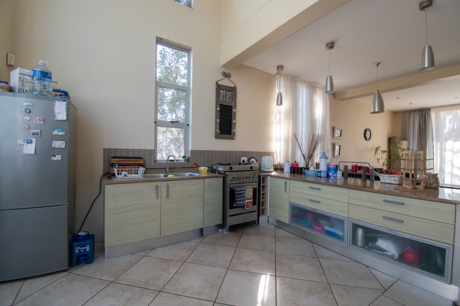 8 Bedroom Property for Sale in Melville Gauteng