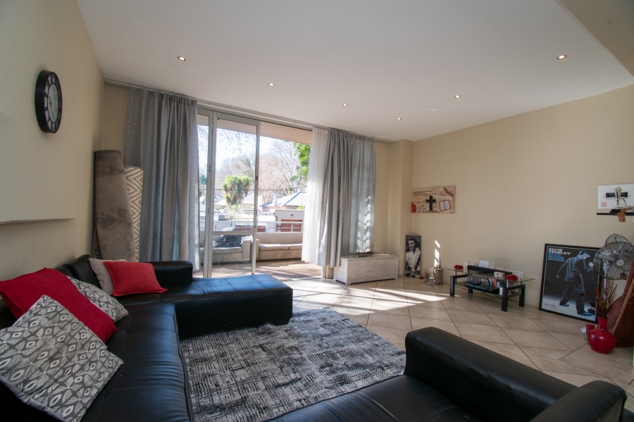 8 Bedroom Property for Sale in Melville Gauteng