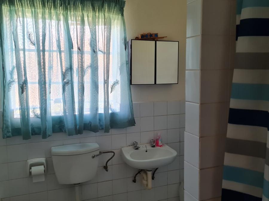 To Let 2 Bedroom Property for Rent in Sunair Park Gauteng