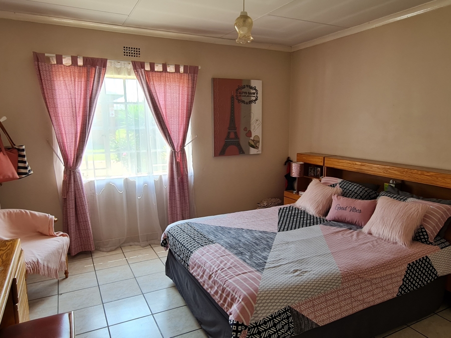 To Let 2 Bedroom Property for Rent in Sunair Park Gauteng