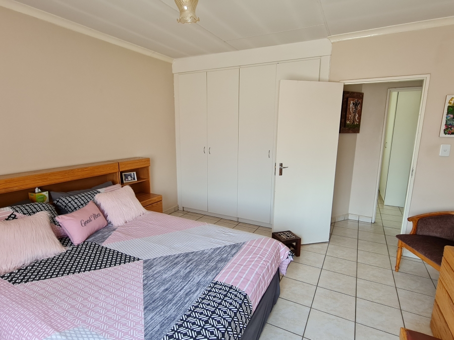 To Let 2 Bedroom Property for Rent in Sunair Park Gauteng