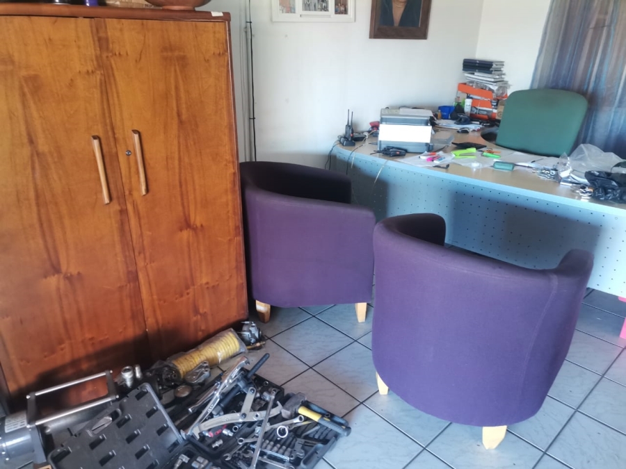 4 Bedroom Property for Sale in Staalrus Gauteng