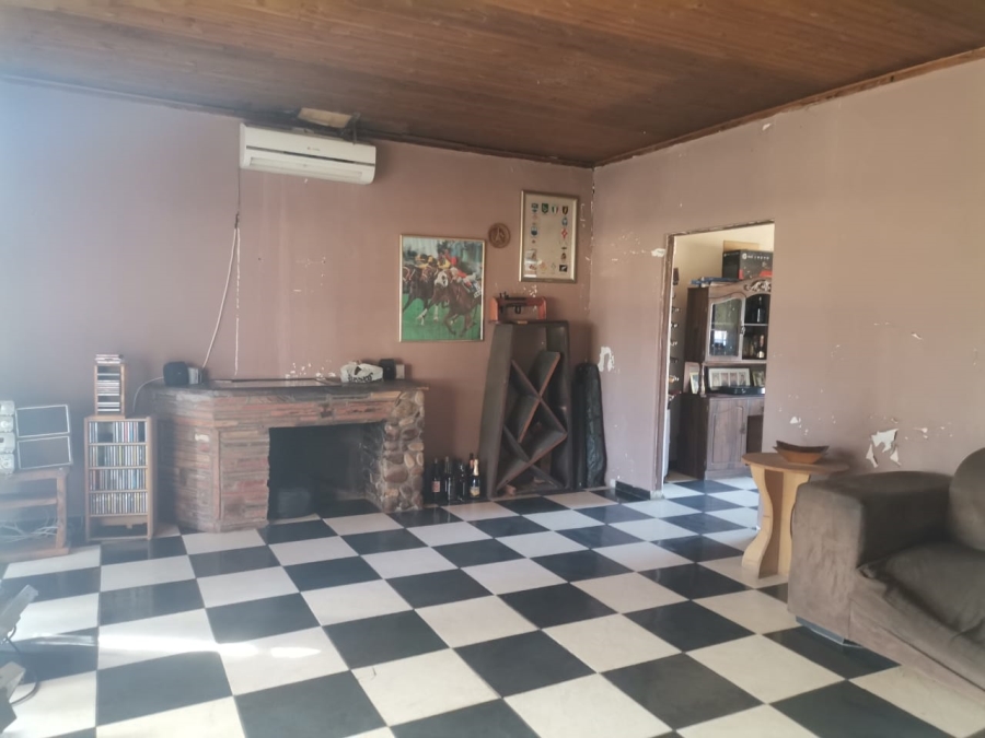 4 Bedroom Property for Sale in Staalrus Gauteng