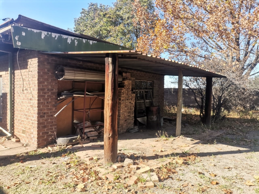 4 Bedroom Property for Sale in Staalrus Gauteng